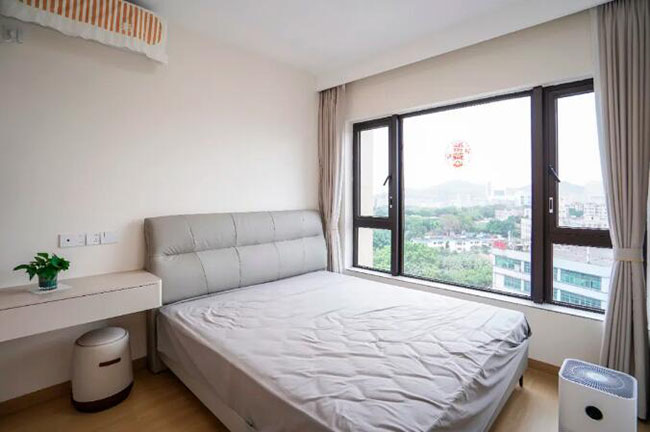 97㎡現代三居，原木色的布局，讓你生活充滿溫暖